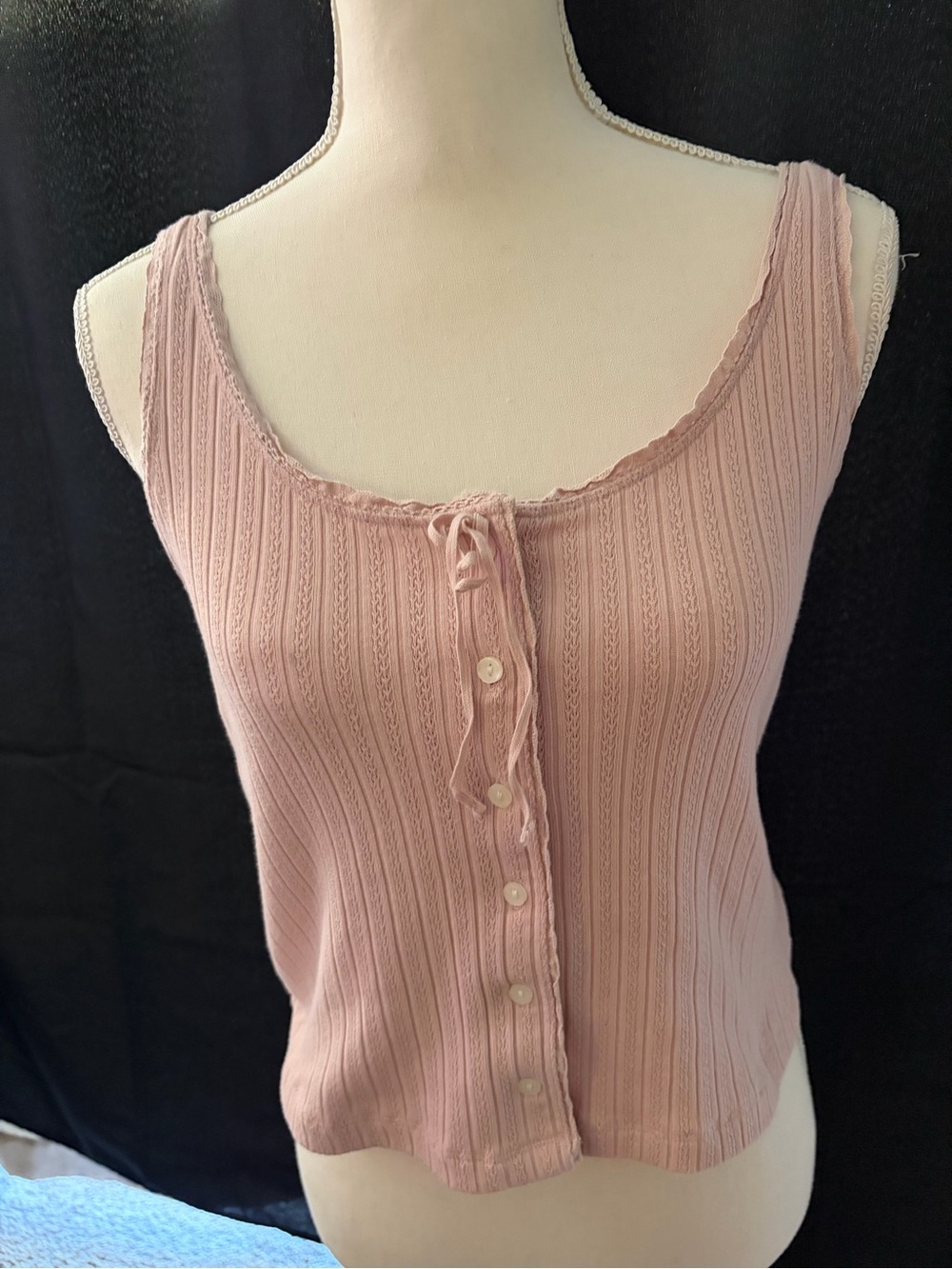 Universal Thread Women's Ribbed Button-Front Tank Top - Pink Size Medium - Picture 2 of 5